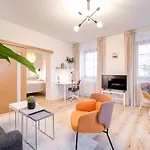 Caesar By Homester Apartamento