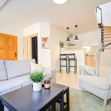 Caesar By Homester Apartament
